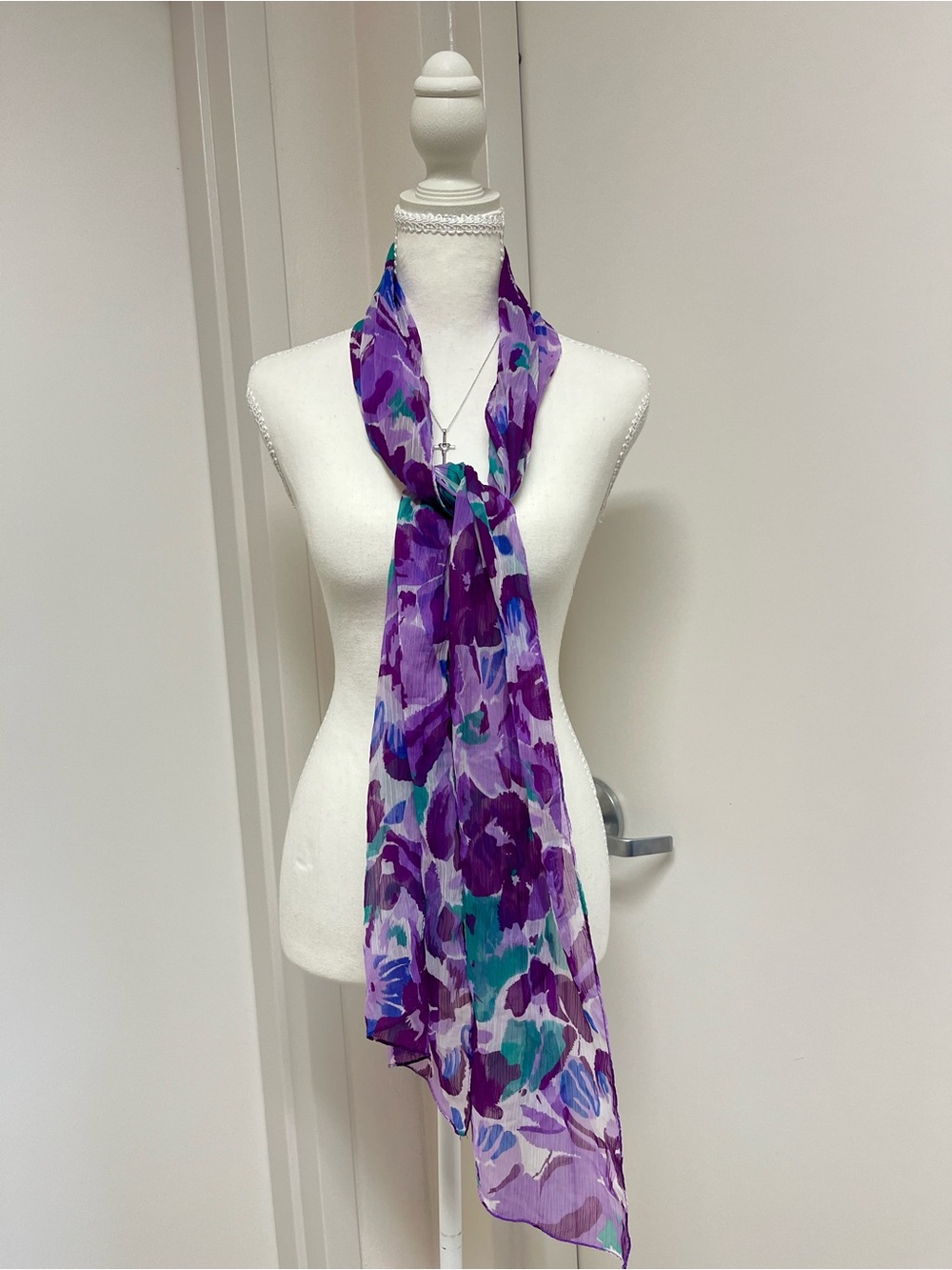 Purple Floral Lightweight Women's Scarf